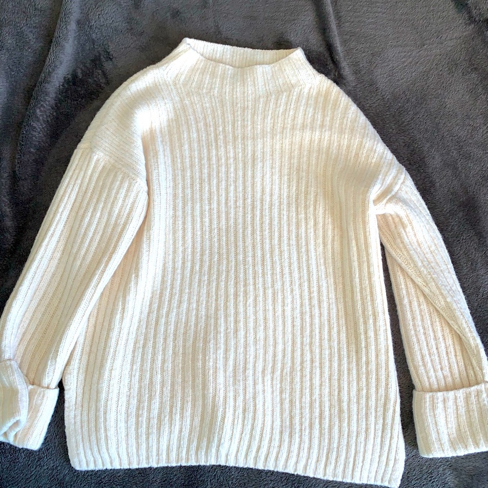 Old Navy White Tunic Sweater